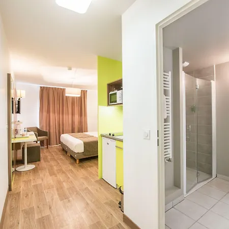 Adagio Access Grenoble Hotel 3*